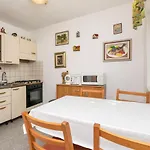 Slavomir Apartman *