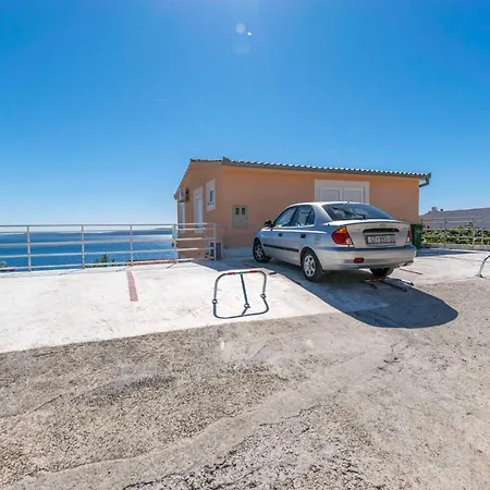 Slavomir Apartment Trogir