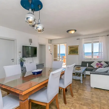 Apartment Slavomir Trogir